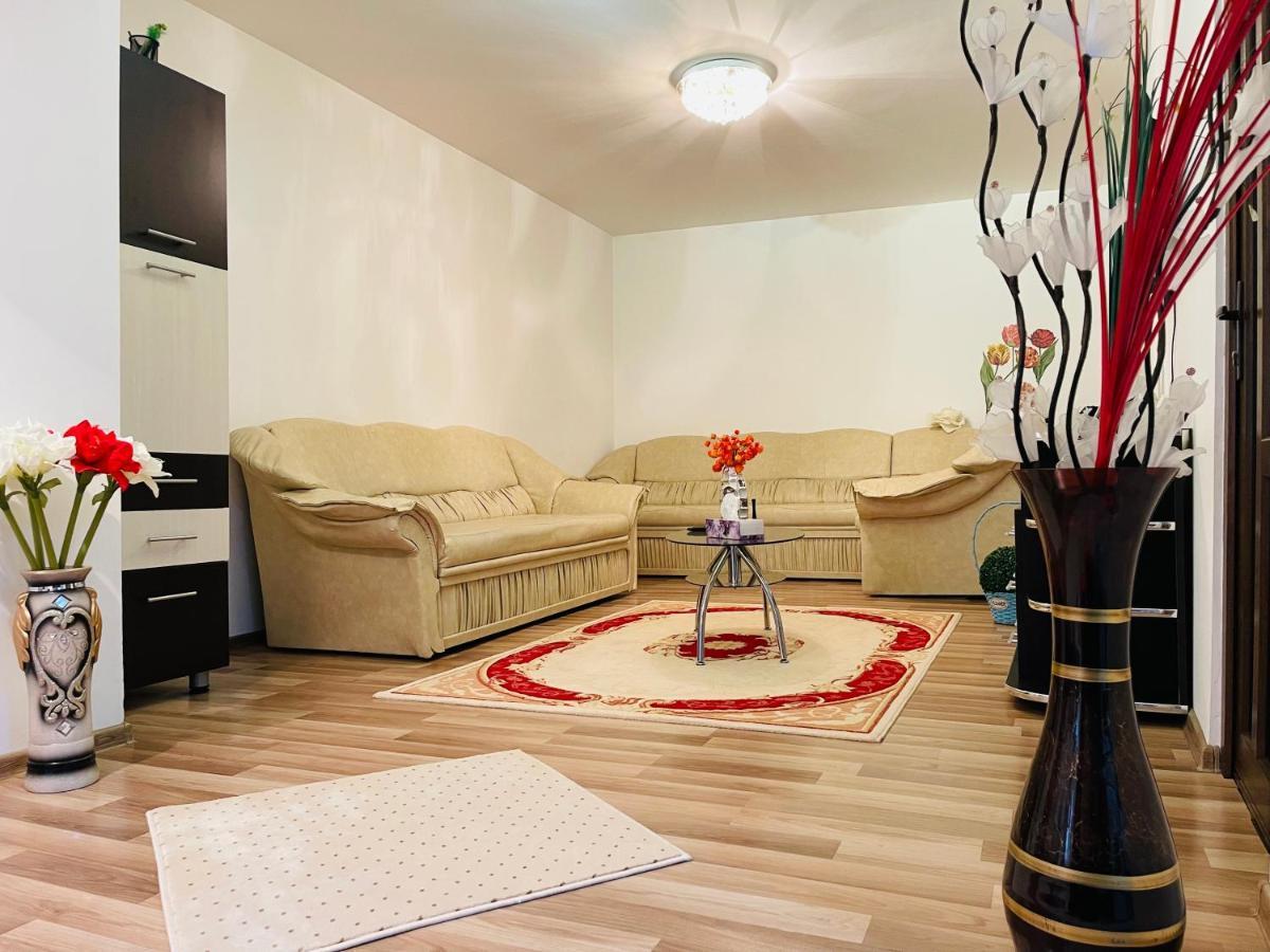 דירות יאשי Casa Iris מראה חיצוני תמונה