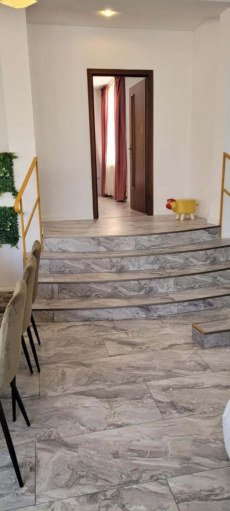 דירות יאשי Casa Iris מראה חיצוני תמונה
