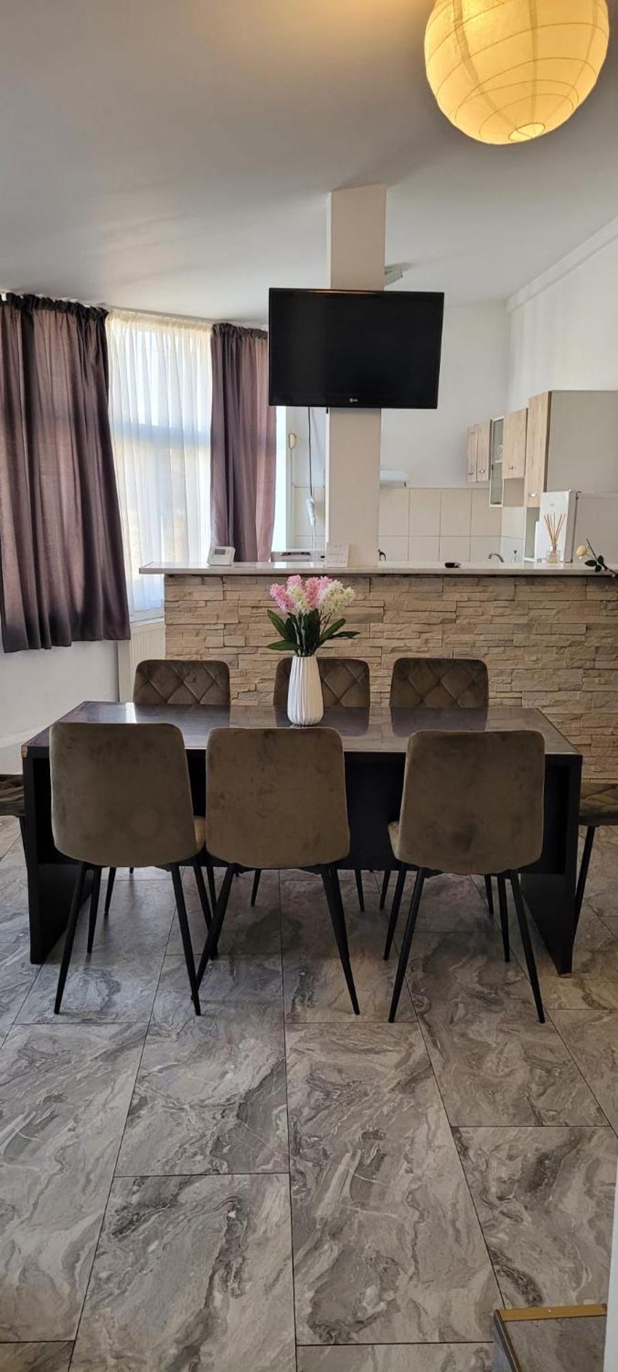 דירות יאשי Casa Iris מראה חיצוני תמונה
